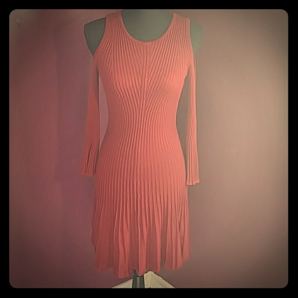 Sexy Red Cold-Shoulder Dress